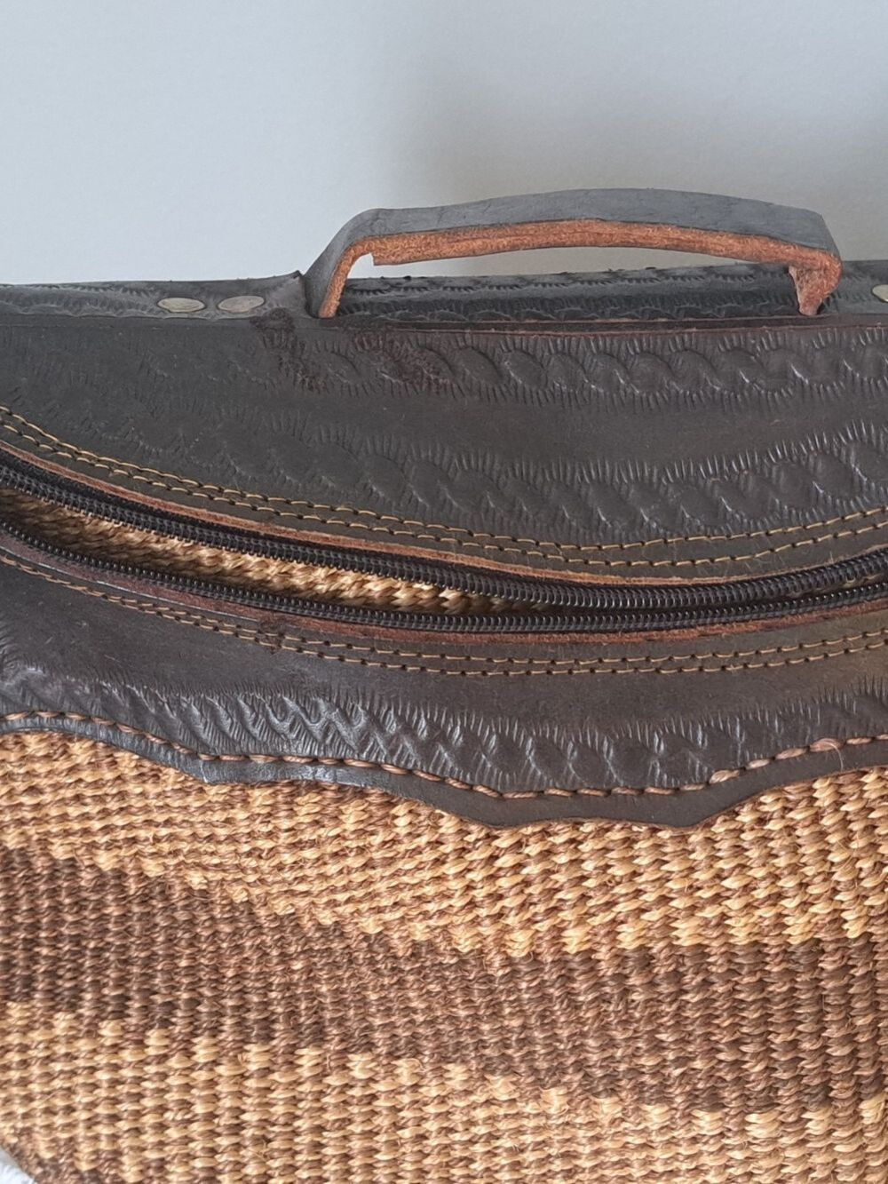 VTG Sisal leather crossbody bucket bag hand tooled Handbag rustic Bohemian Artsy - Picture 8 of 16